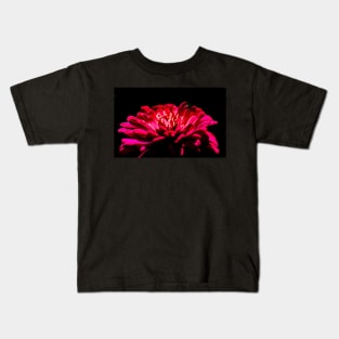 Red Zinnia flower in the dark Kids T-Shirt